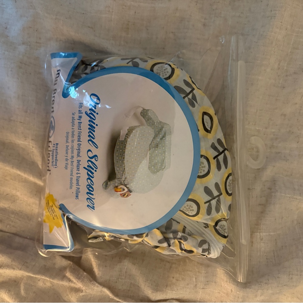 My breast friend cover - floral